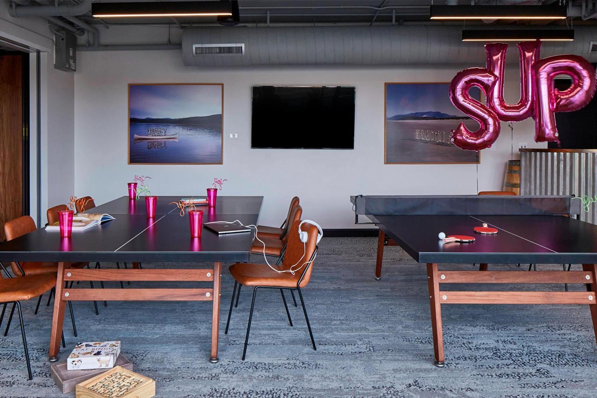 Moxy Denver Cherry Creek Dış mekan fotoğraf